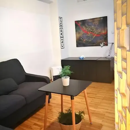 Apartment With Private Patio Athens Exterior photo