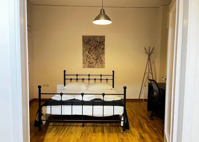 Apartment With Private Patio