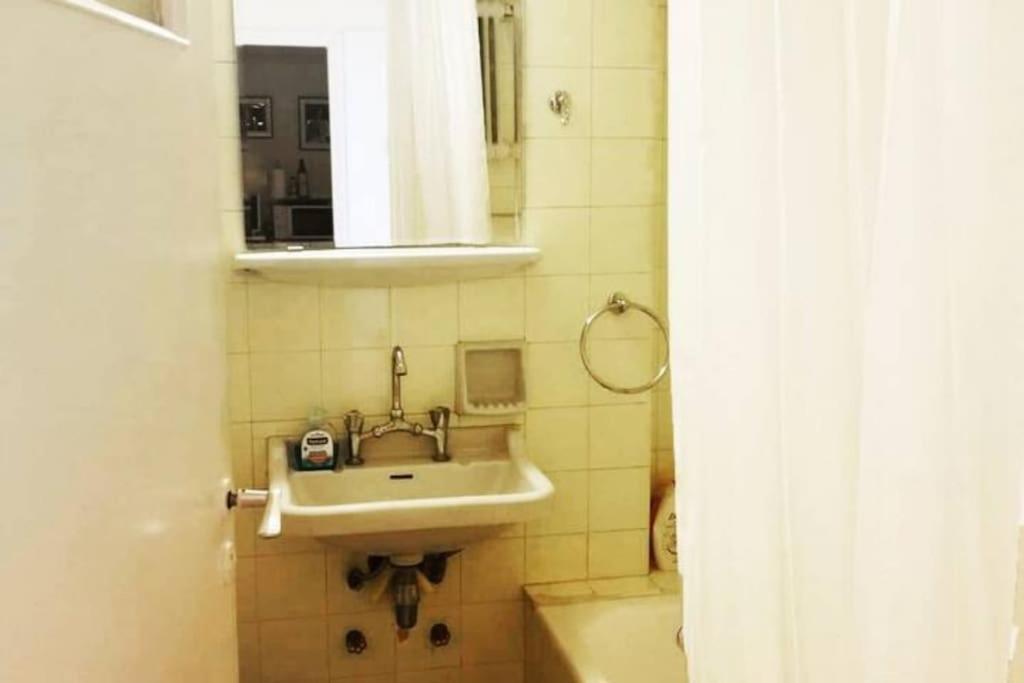 With Private Patio Apartment *